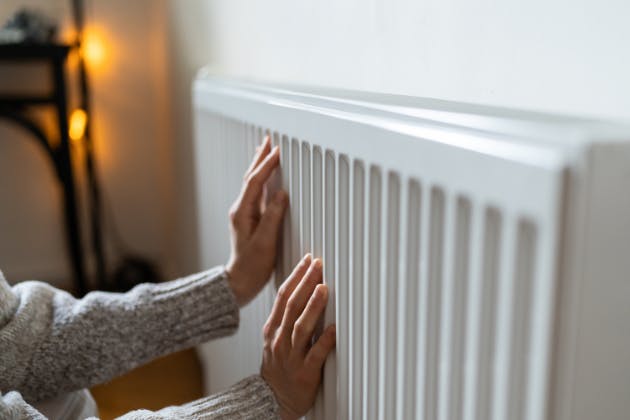 Radiator Not Heating Up? Fixes Before You Call a Plumber